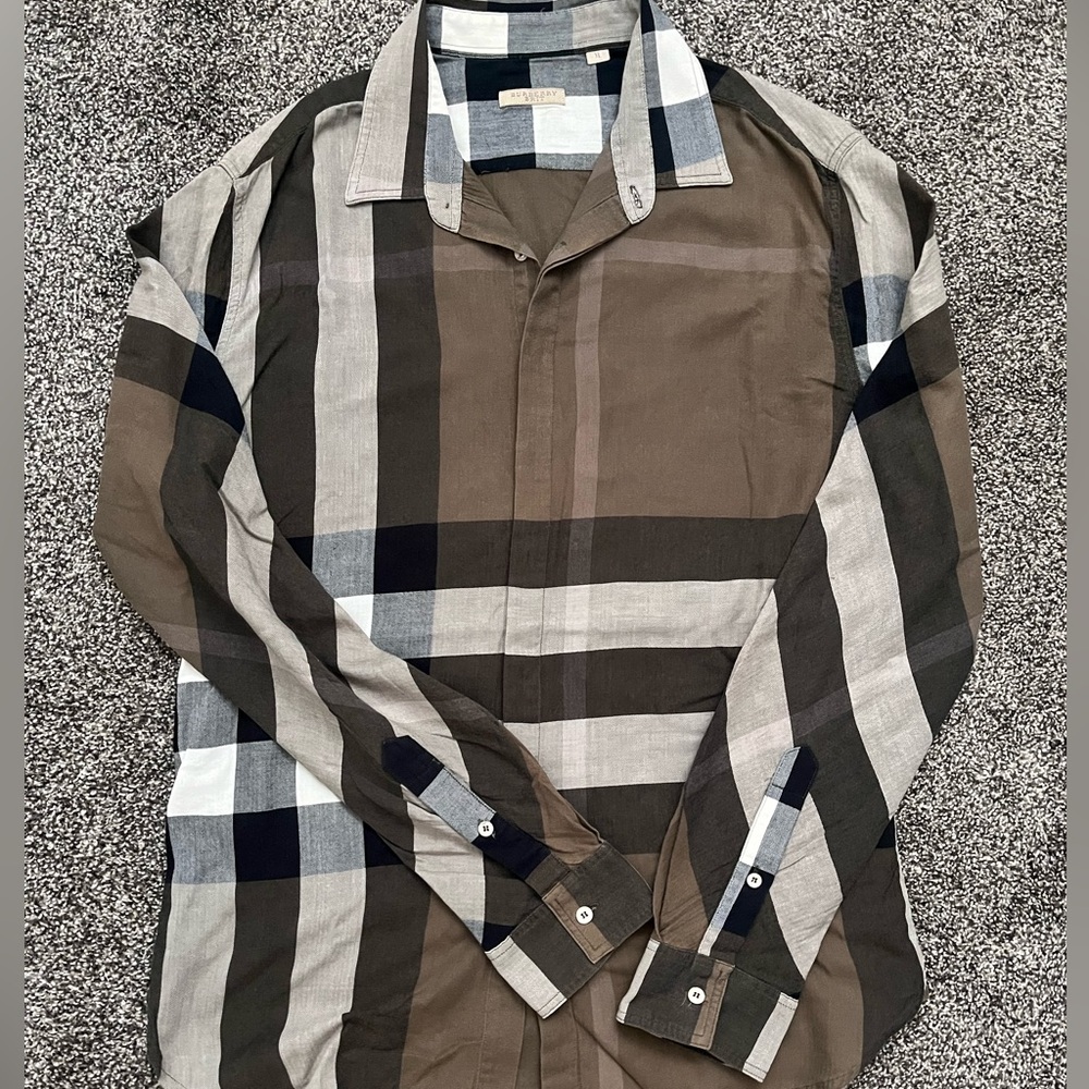 Mens Burberry Brit dress shirt size XL